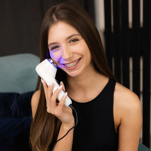 DermaGene® – přístroj pro aktivní aplikaci pomocí ultrazvuku a LED