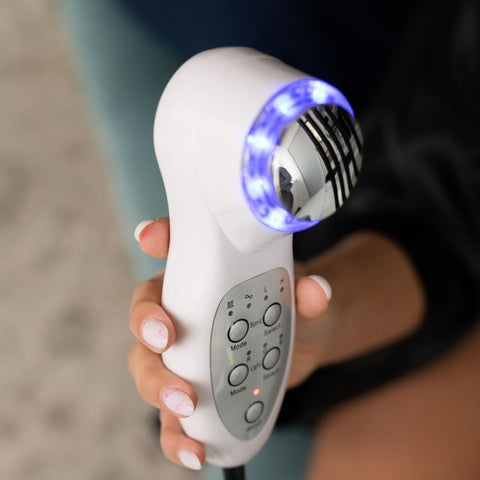 DermaGene® – přístroj pro aktivní aplikaci pomocí ultrazvuku a LED